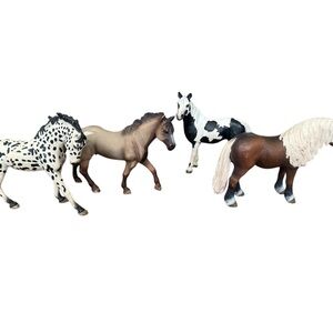 Set of 4 vintage/retired schleich horses